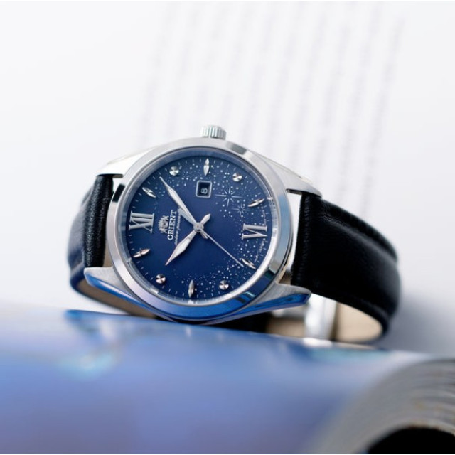 ORIENT RA-WG0605L光能驅動時尚手錶